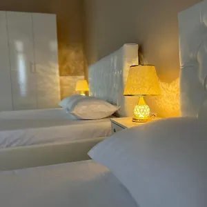  Appartement Sael Albanië